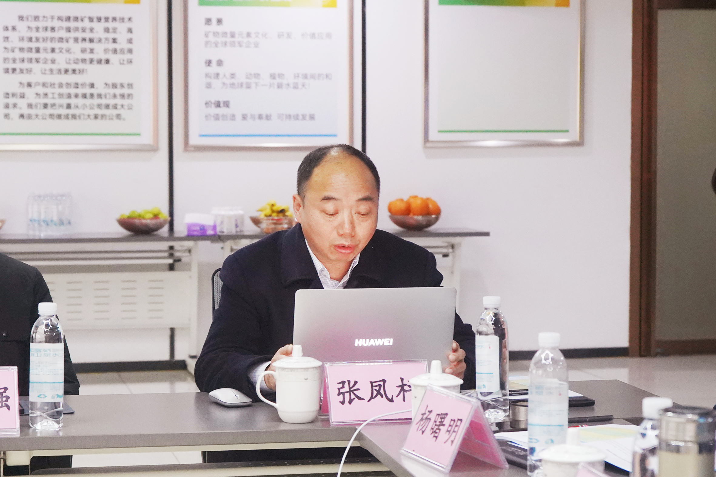 DSC02736.JPG (1.92 MB)