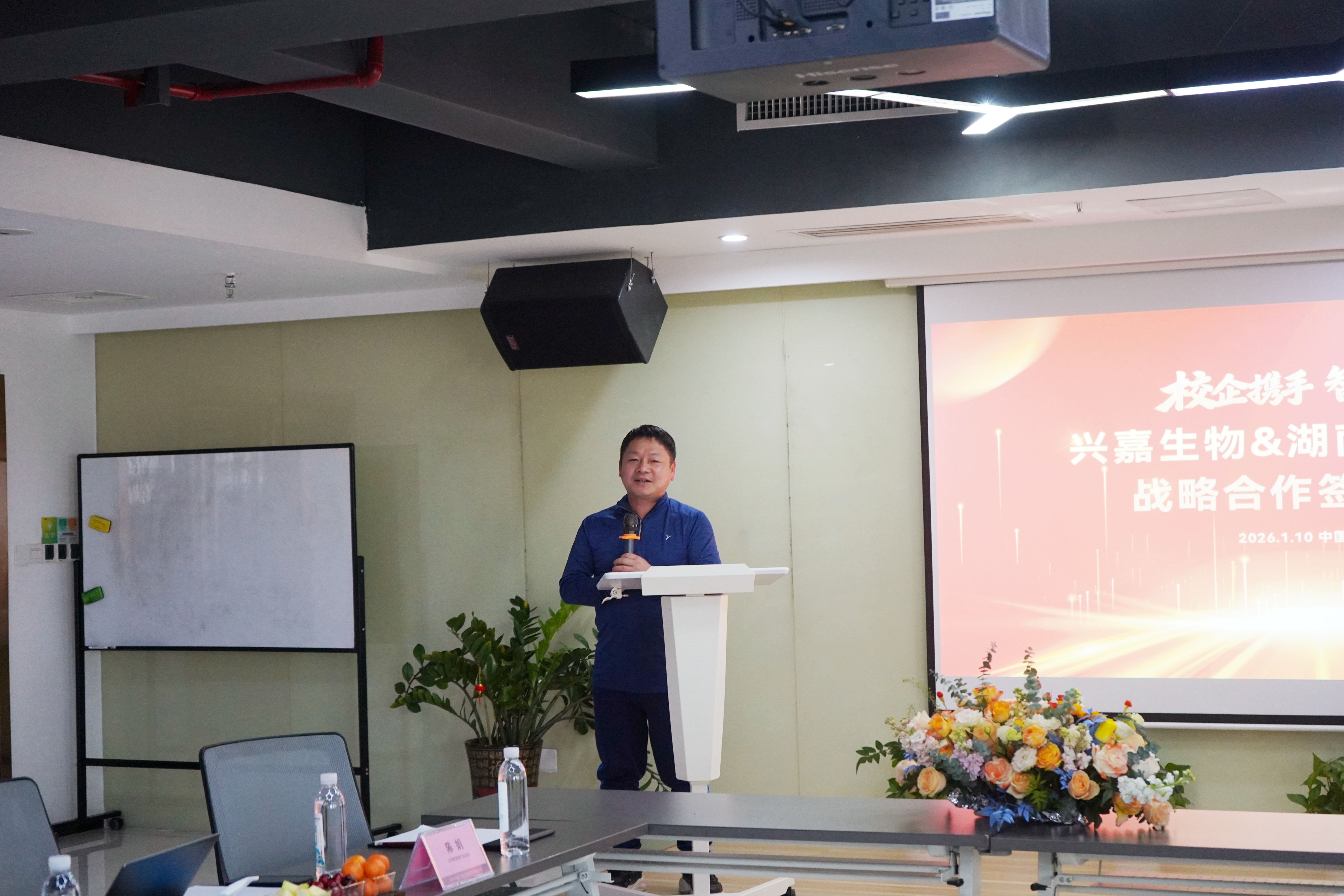 DSC08664.JPG (4.14 MB)