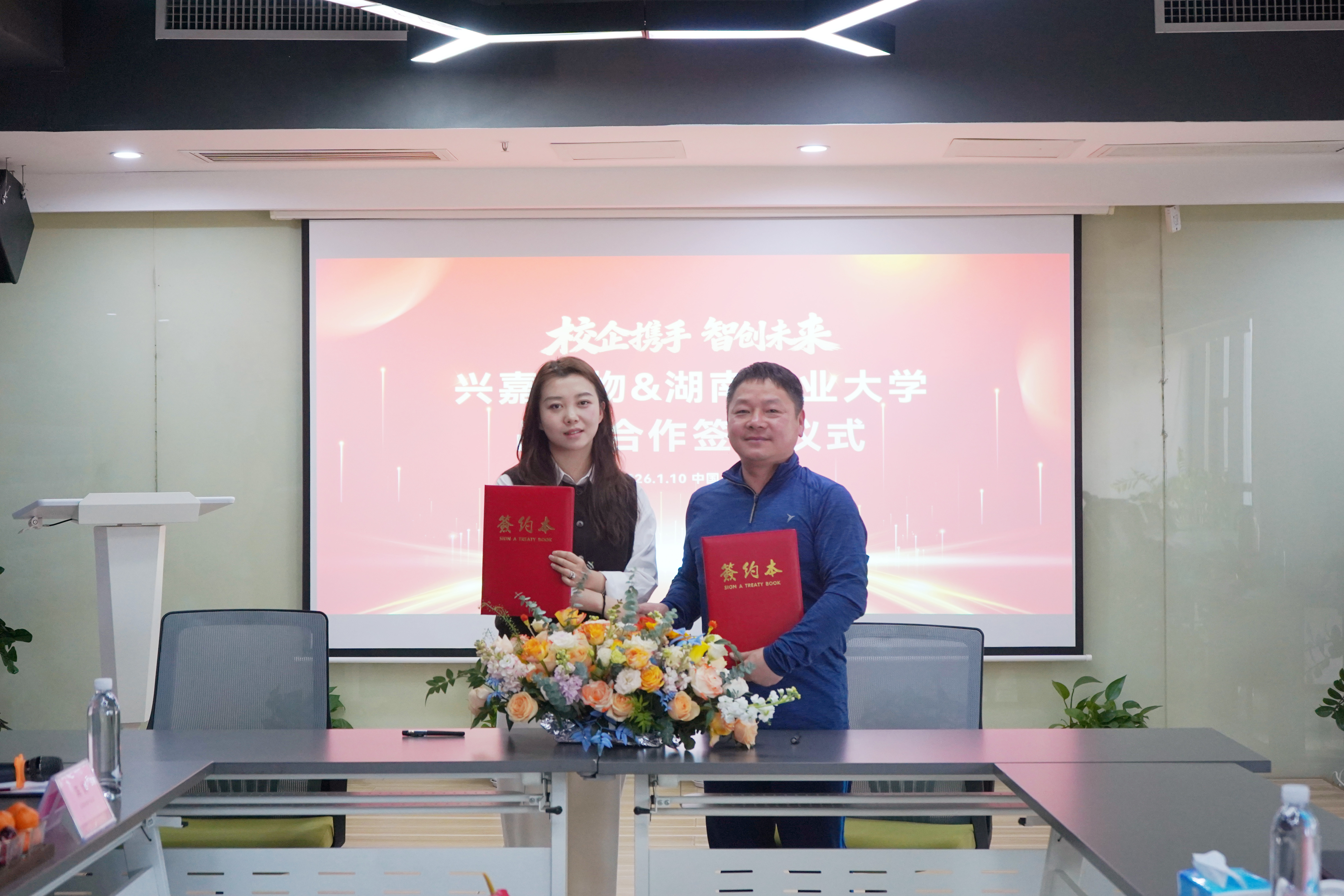 DSC08866.JPG (3.85 MB)