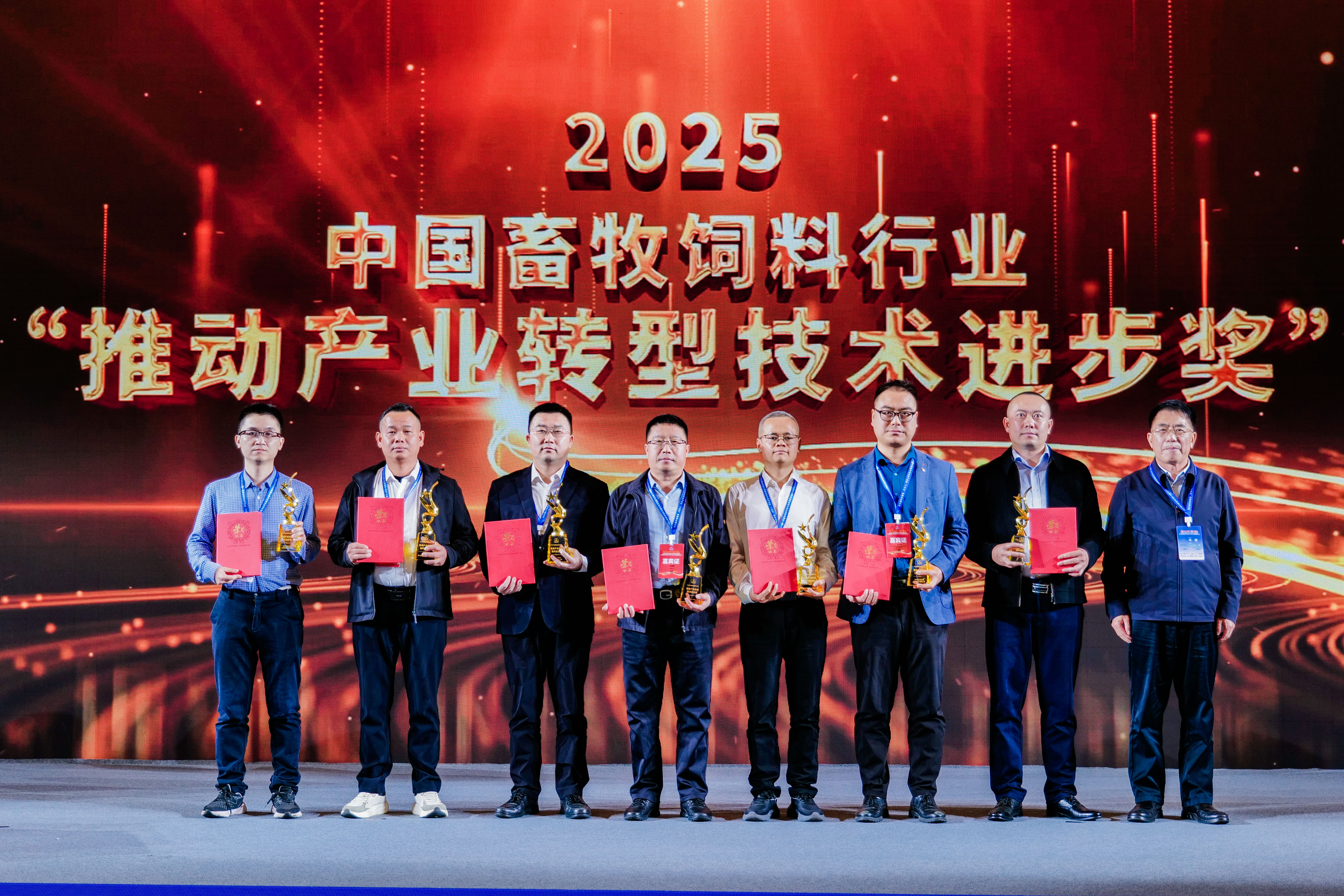 L1110775__35718438.jpg (4.06 MB)