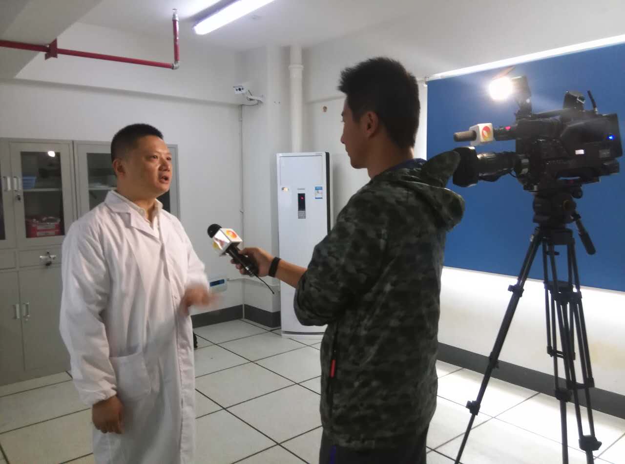 黄逸强企业家风采
